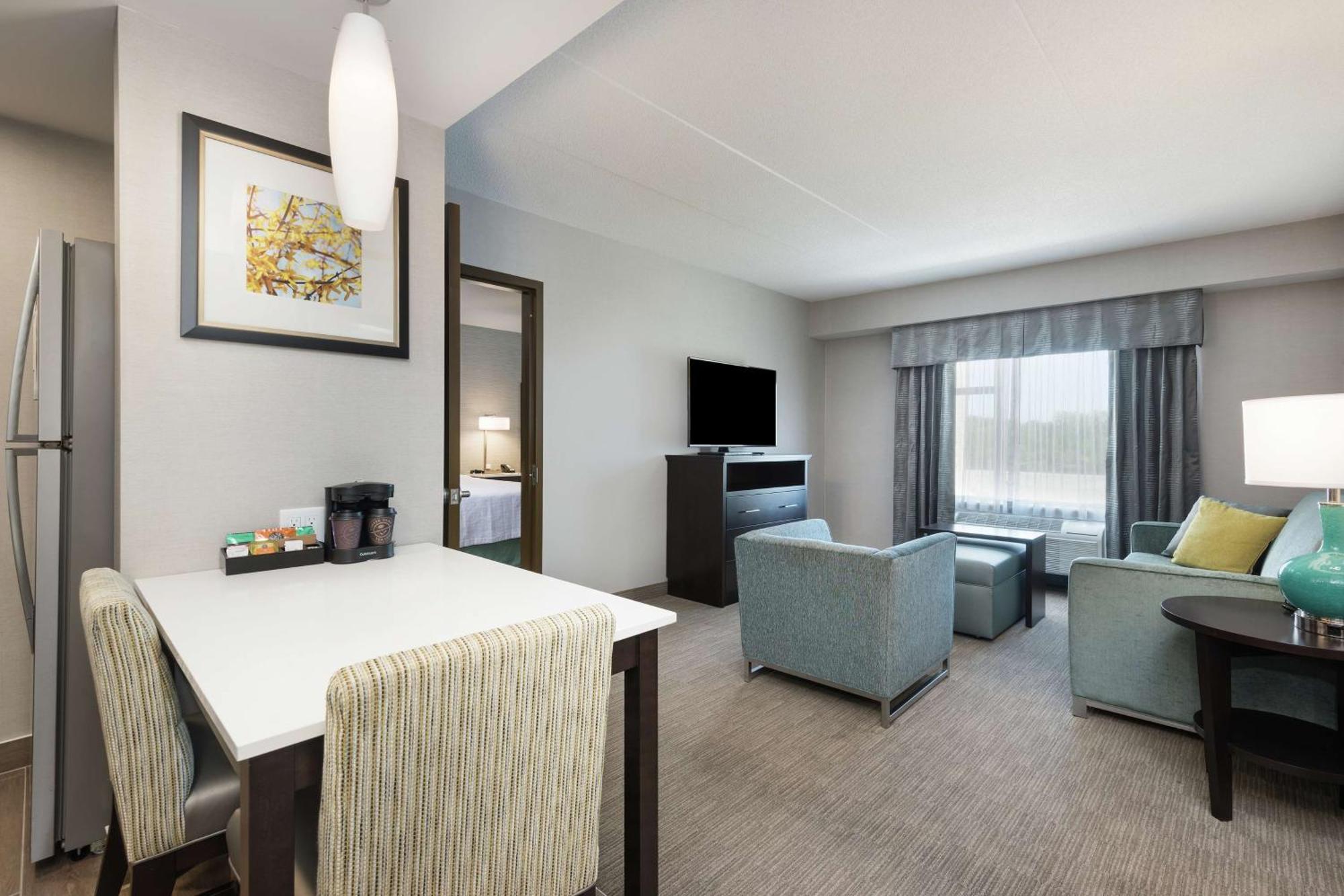 Homewood Suites By Hilton Ottawa Airport Exterior photo