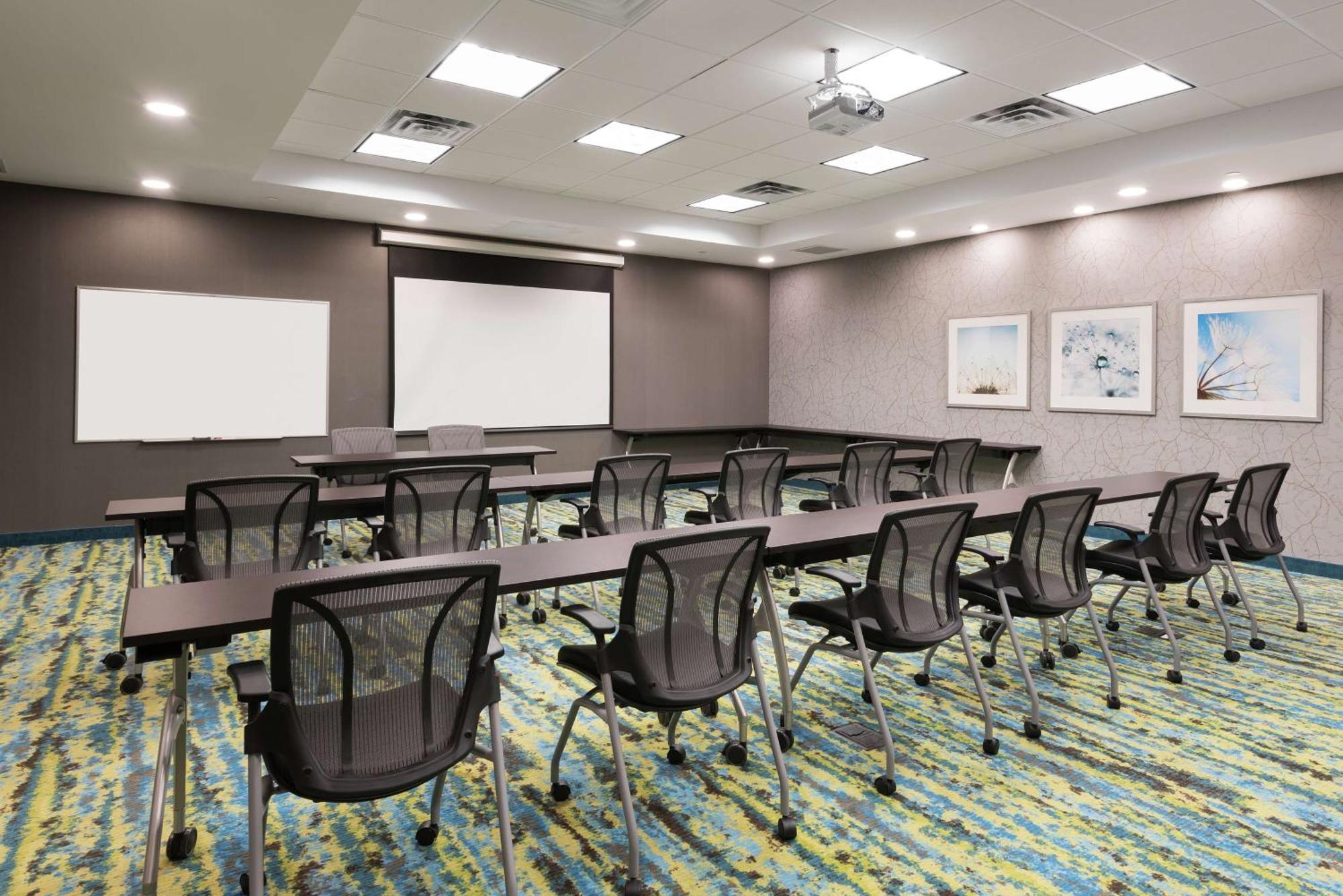 Homewood Suites By Hilton Ottawa Airport Exterior photo